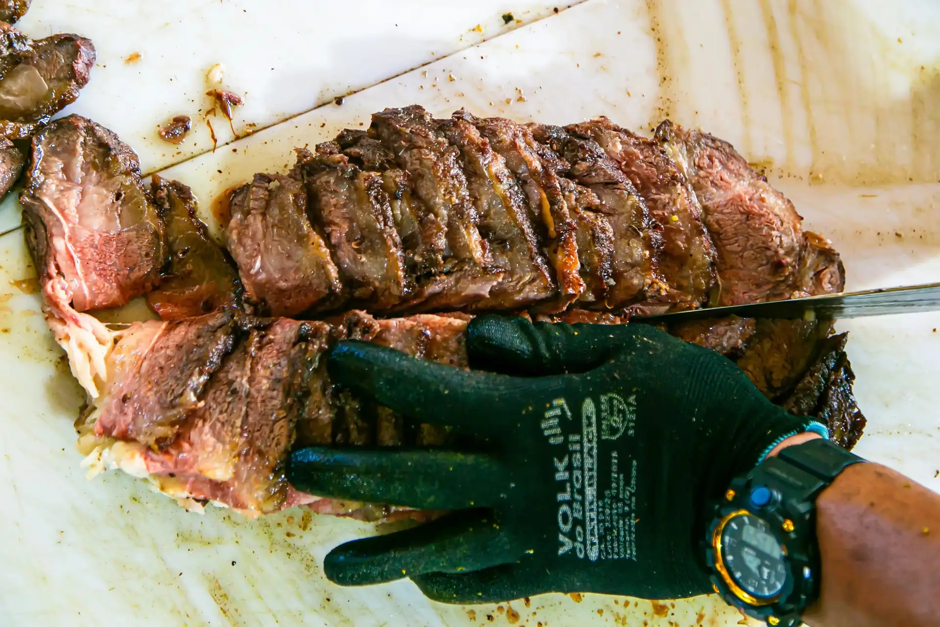 Carnes no fogo de chão